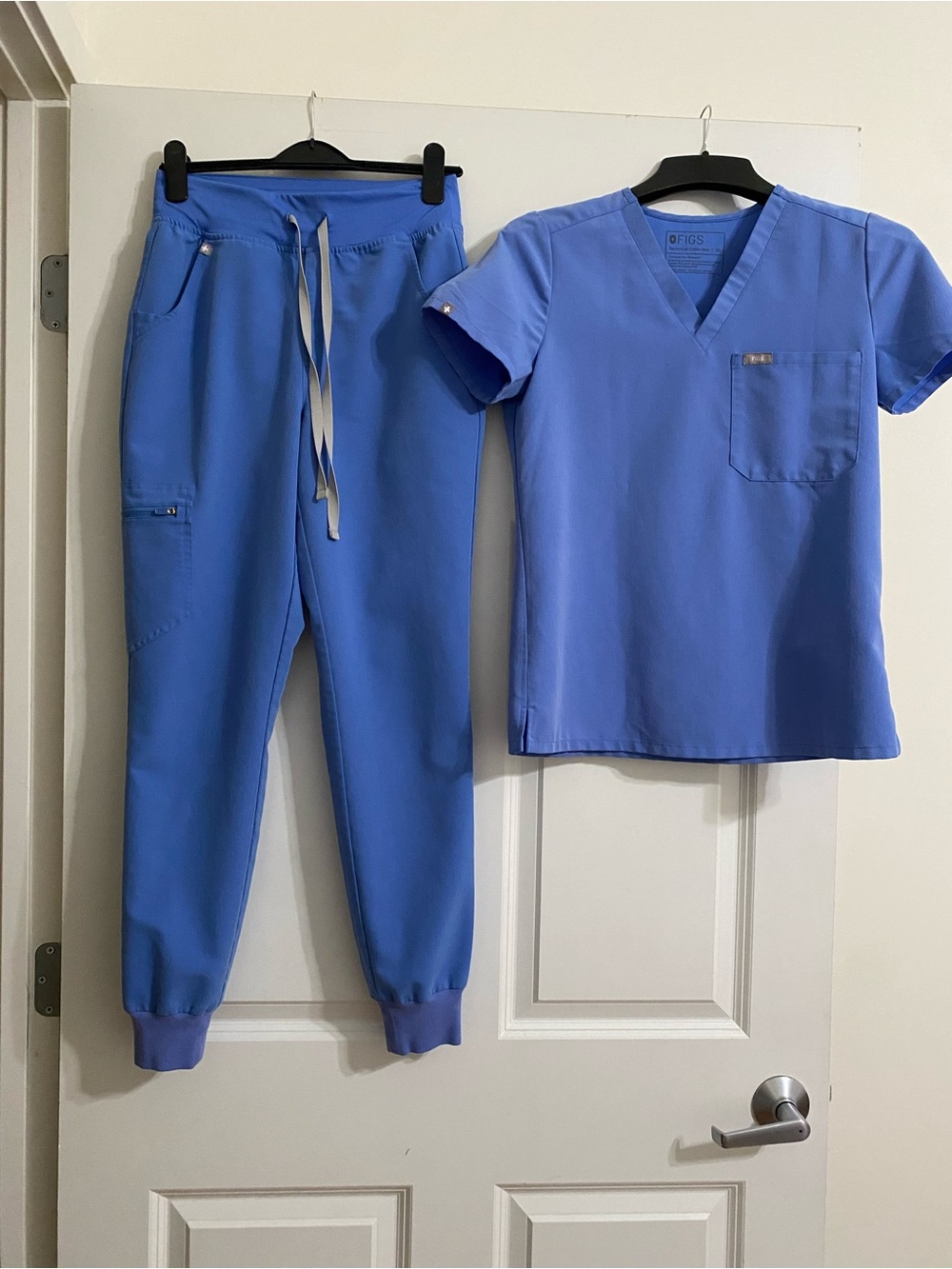 FIGS Ceil Blue Scrub Set